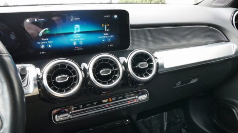 Used 2020 Mercedes-Benz GLB 250 4MATIC image 40