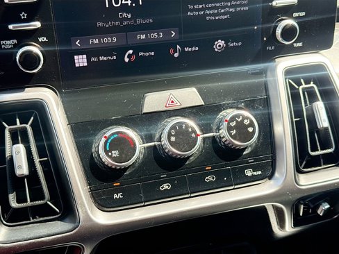 Used 2022 Kia Sorento LX image 15