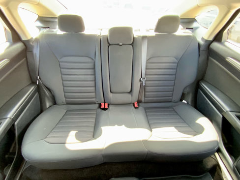 Used 2019 Ford Fusion SE image 31