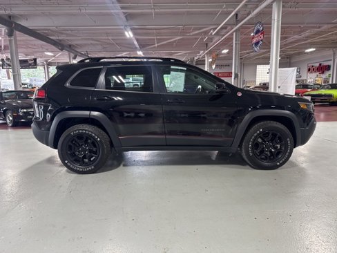 Used 2022 Jeep Cherokee Trailhawk w/ Comfort/Convenience Group image 6
