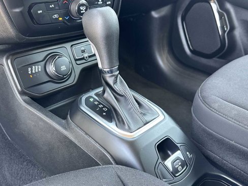 Used 2019 Jeep Renegade Altitude w/ Quick Order Package 2XM image 23