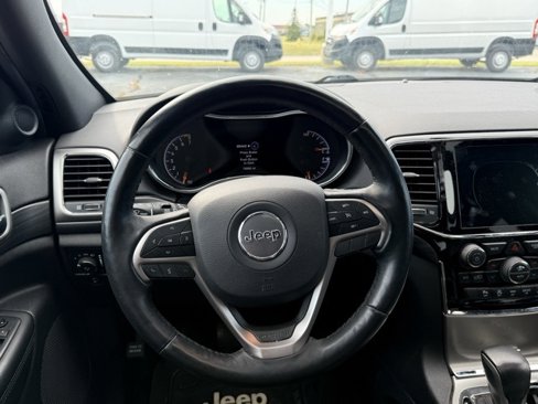 Used 2019 Jeep Grand Cherokee Altitude image 17