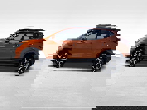 Used 2020 Nissan Rogue Sport SL image 2