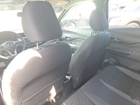 Used 2019 Nissan Kicks SV image 18