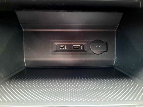 Used 2018 Volkswagen Atlas SEL Premium image 31