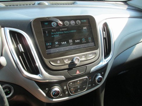 Used 2018 Chevrolet Equinox Premier image 23
