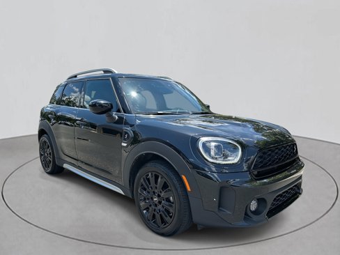 Used 2024 MINI Cooper Countryman S w/ Signature Upholstery Package image 8