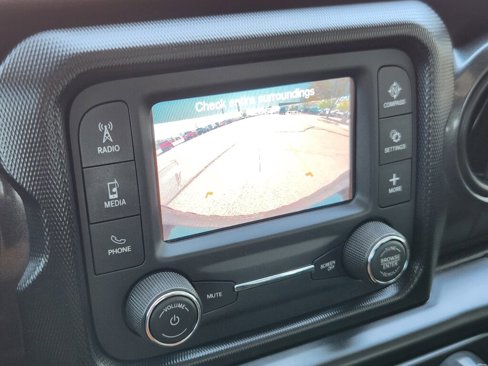 Used 2020 Jeep Wrangler Unlimited Sport image 21