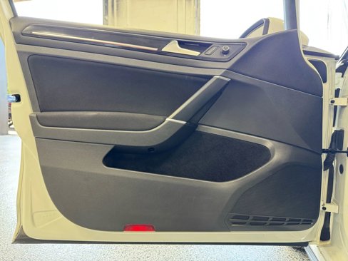Used 2015 Volkswagen GTI S image 17