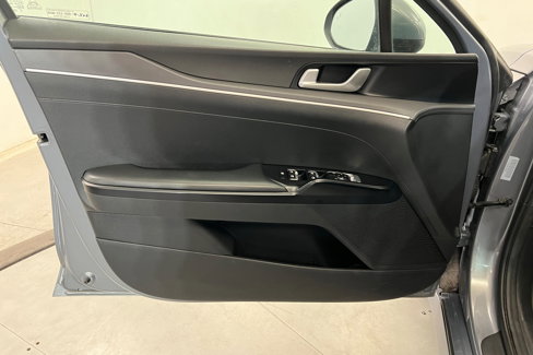 Used 2023 Kia K5 LXS image 15