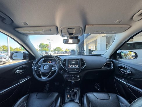 Used 2022 Jeep Cherokee Latitude Lux image 25