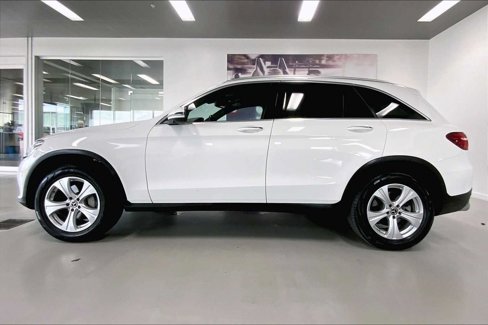 Used 2018 Mercedes-Benz GLC 300 4MATIC image 3