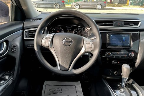 Used 2016 Nissan Rogue S w/ Appearance Package image 5