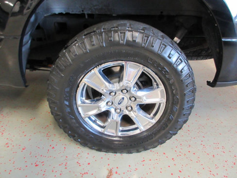 Used 2017 Ford F150 XLT w/ Equipment Group 302A Luxury image 17