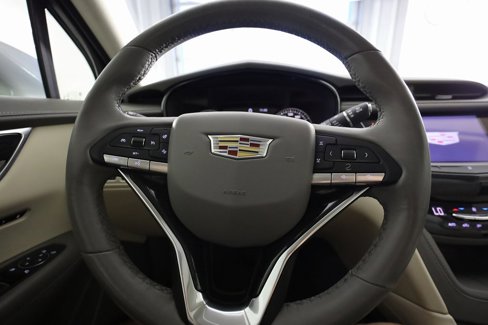 Used 2020 Cadillac XT6 Premium Luxury image 24