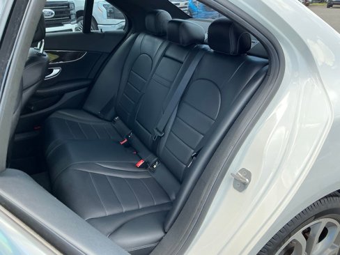 Used 2018 Mercedes-Benz C 300 4MATIC Sedan image 14