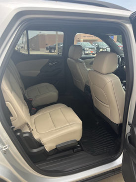 Used 2022 Chevrolet Traverse LT image 7
