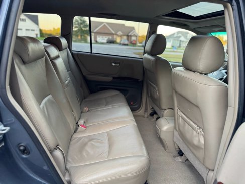 Used 2004 Toyota Highlander 4WD V6 image 18