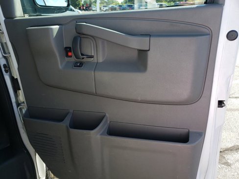 Used 2017 GMC Savana 2500 image 15
