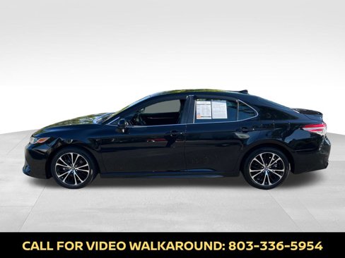 Used 2019 Toyota Camry L image 6