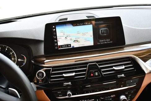 Used 2018 BMW 530i xDrive image 53