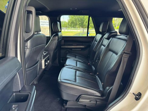 Used 2019 Ford Expedition XLT w/ Equipment Group 201A image 14