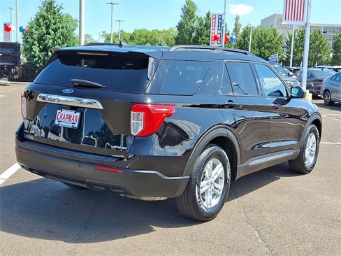 Certified 2021 Ford Explorer XLT image 6