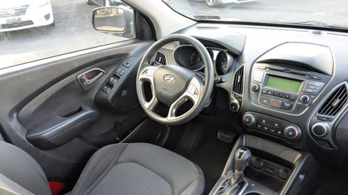 Used 2015 Hyundai Tucson GLS image 25