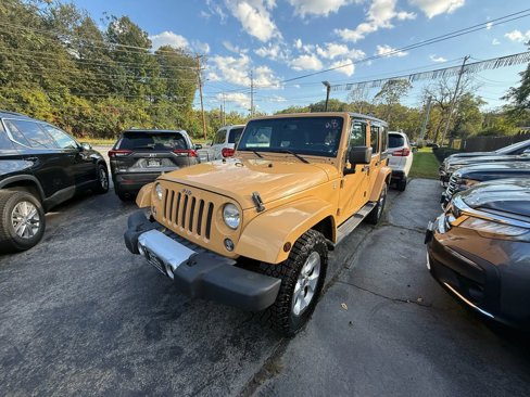 Used 2013 Jeep Wrangler Unlimited Sahara w/ Connectivity Group image 2