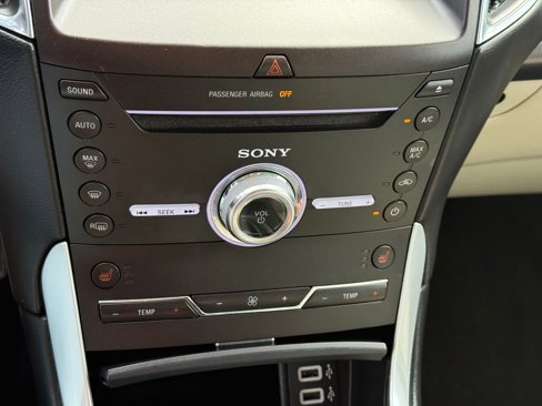 Used 2018 Ford Edge Titanium w/ Technology Package image 25