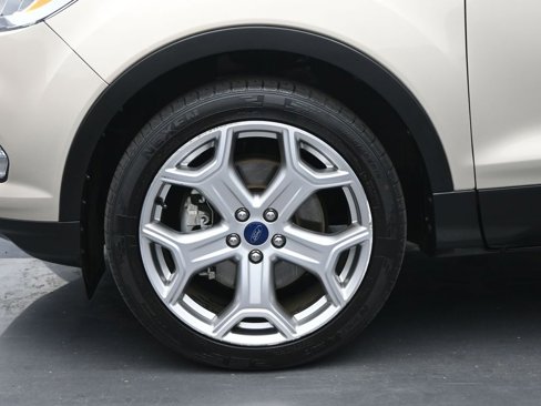 Used 2017 Ford Escape Titanium image 11