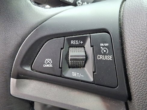 Used 2019 Chevrolet Trax LT w/ LT Convenience Package image 21
