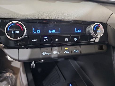 New 2025 Hyundai Elantra Sport image 22