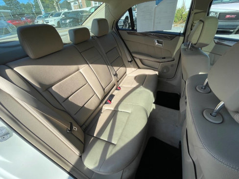Used 2011 Mercedes-Benz E 350 4MATIC Sedan image 24