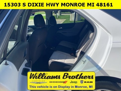 Used 2021 Chevrolet Equinox LS w/ LS Convenience Package image 24