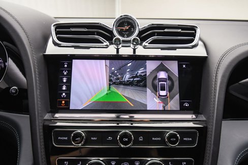 Used 2022 Bentley Bentayga image 42