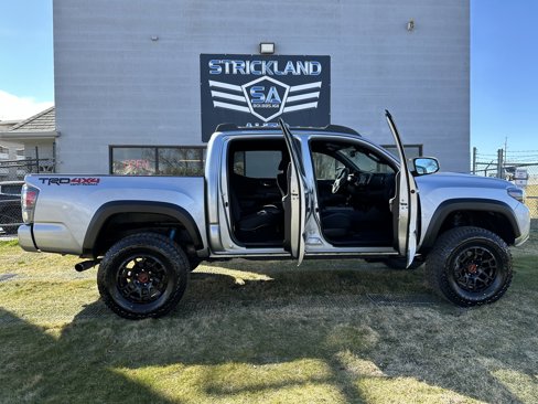 Used 2022 Toyota Tacoma TRD Off-Road image 22