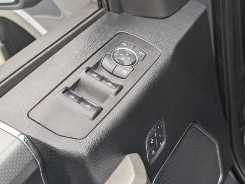 Certified 2017 Ford F150 Lariat image 19
