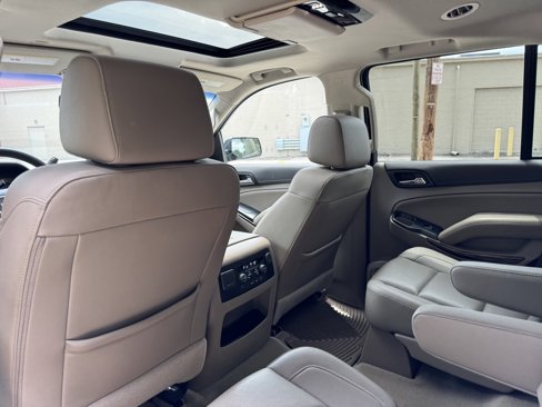 Used 2019 GMC Yukon SLT w/ Premium Edition image 25