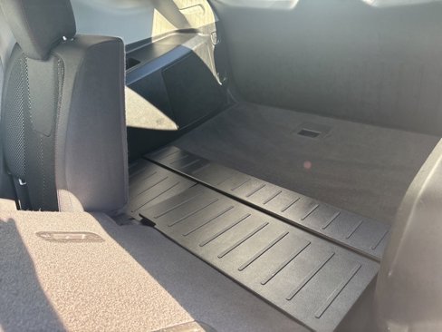 Used 2017 Chevrolet Equinox LT w/ Convenience Package image 19
