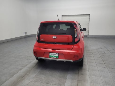 Used 2019 Kia Soul + image 7