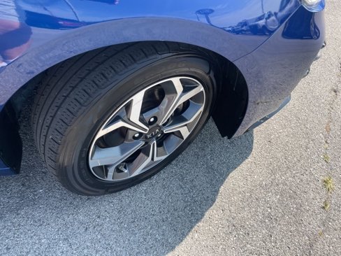Used 2021 Kia Forte LXS image 16