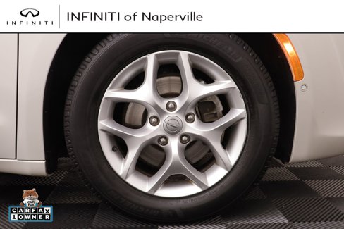 Used 2019 Chrysler Pacifica Touring-L Plus w/ Advanced Safetytec Group image 26