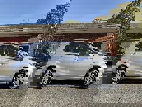 Used 2014 Toyota Prius C Two image 4