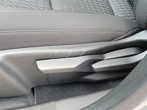 New 2026 Chevrolet Equinox LT image 34