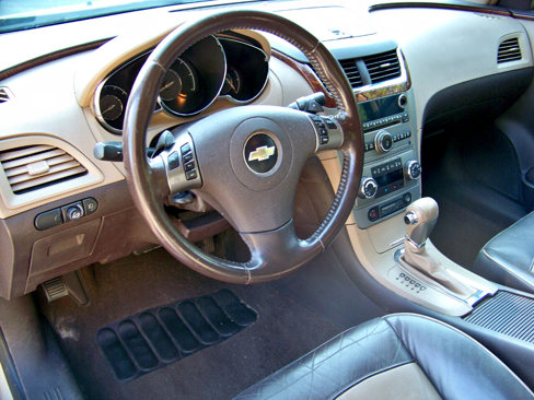 Used 2009 Chevrolet Malibu LTZ image 34