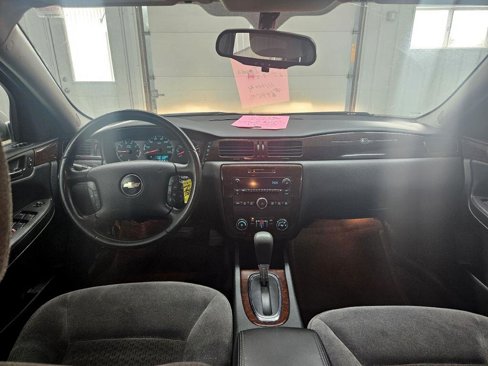 Used 2011 Chevrolet Impala LT image 12