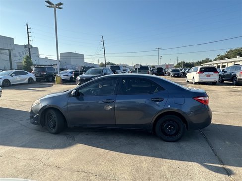 Used 2017 Toyota Corolla L image 8