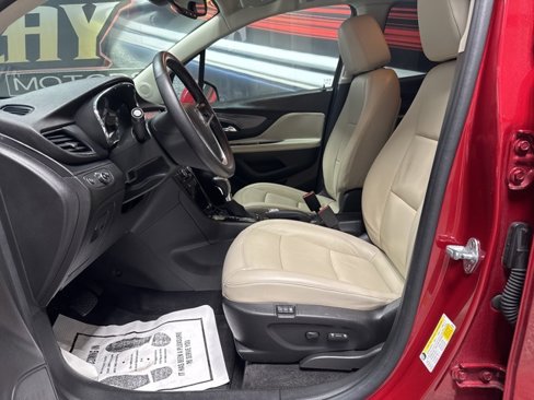 Used 2019 Buick Encore Essence image 5