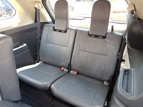 Used 2020 Mitsubishi Outlander ES image 29